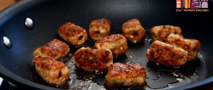 Shish kebab nyárs nélkül, és serpenyőben grillezzük