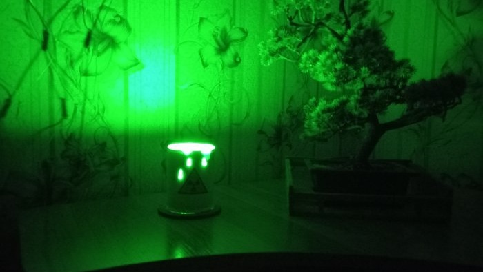 Kako napraviti fantastičnu lampu Radioaktivna bačva