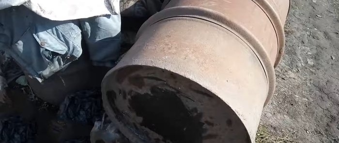 Cómo y con qué sellar los agujeros en un barril para riego.