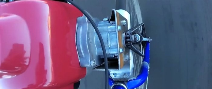 Kaip pasidaryti motociklą vejapjovės variklio pagrindu
