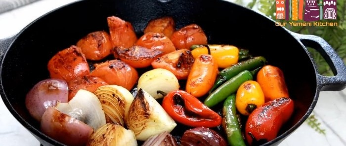 Μια απλή και νόστιμη συνταγή για τουρκικό κεμπάπ κοφτά χωρίς φωτιά και φούρνο