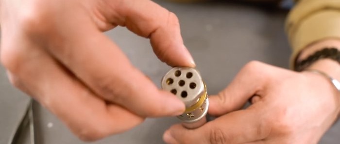Cách làm đệm sưởi xúc tác từ ống nước