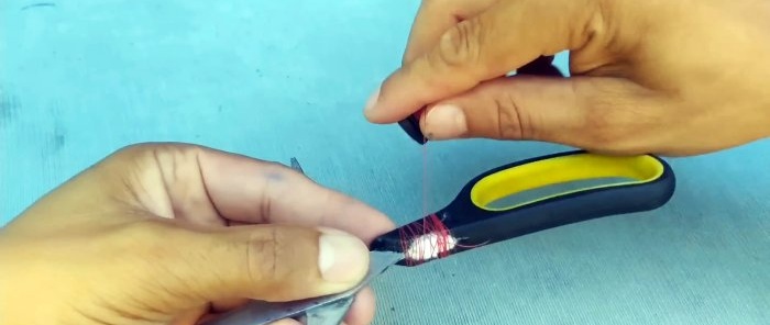 Comment réparer un manche de ciseaux cassé