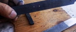 Come praticare un foro di piccolo diametro nell'acciaio temprato