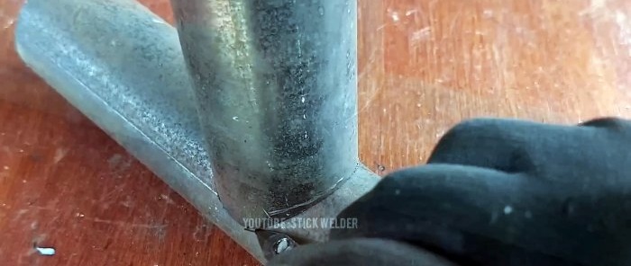 Come tagliare perfettamente un tubo ad angolo retto