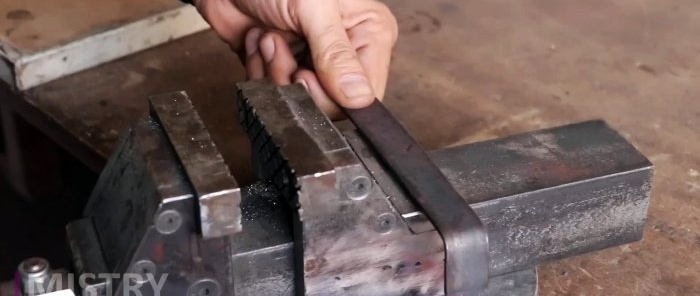 Kako napraviti ručnu kružnu pilu od brusilice koristeći jednostavne i pristupačne materijale