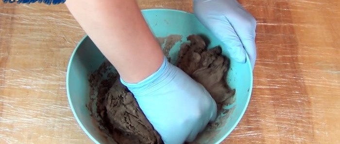 Paano gumawa ng self-hardening clay para sa mga crafts sa bahay