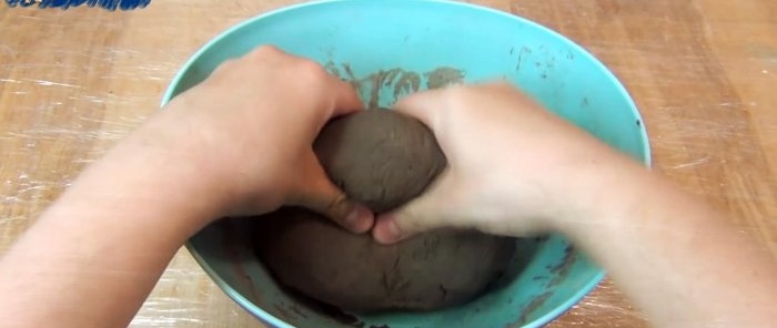 Paano gumawa ng self-hardening clay para sa mga crafts sa bahay