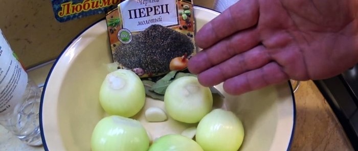 Shish kebab mengikut resipi Soviet yang menakluki berjuta-juta