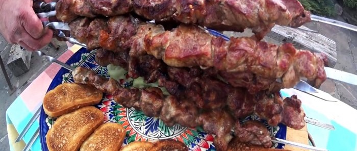 Shish kebab etter den sovjetiske oppskriften som erobret millioner