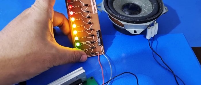 Indicador de nivell ultra senzill sense transistors ni microcircuits