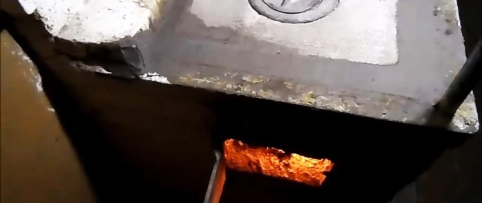 איך להכין טיט חסין אש מאפר עץ