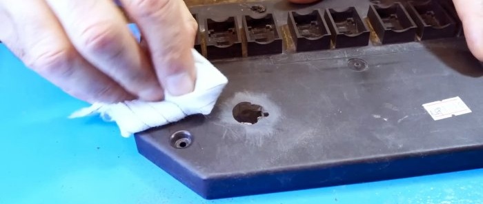 Come riparare facilmente crepe e buchi nelle parti in plastica