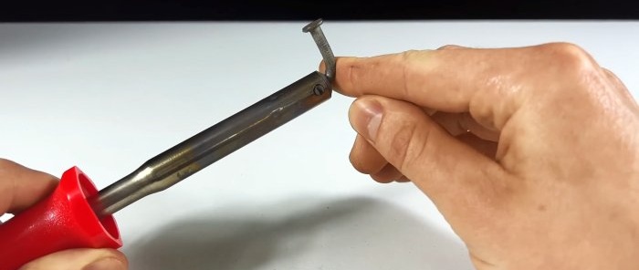 An original way to fix broken plastic