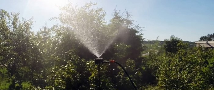 Cara membuat pemercik untuk menyiram taman dan kebun sayur anda. Ia tidak tersumbat atau pecah.