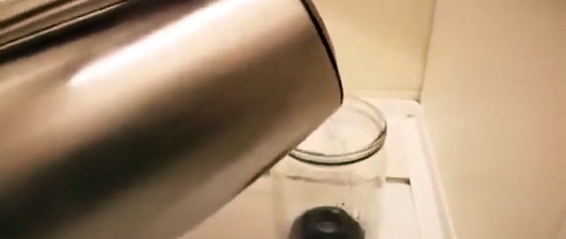 How to fix a water leak in a toilet in literally 2 minutes without replacing parts