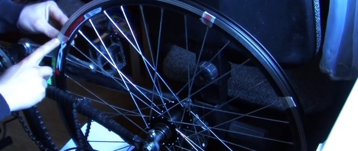 Cum să repari orice cifră opt pe roata unei biciclete