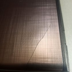 Quick repair of a crack on a laptop. Master Class