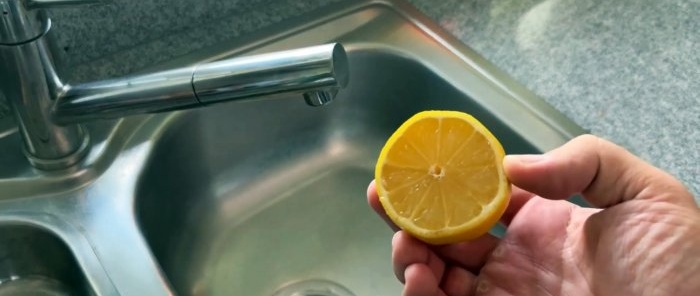 Pendure um limão na torneira e você será eternamente grato