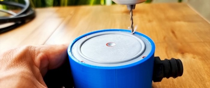 Jak zrobić pompkę myjącą do śrubokręta lub wiertarki