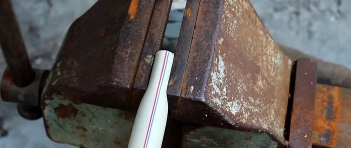 How to make a plastic hammer handle